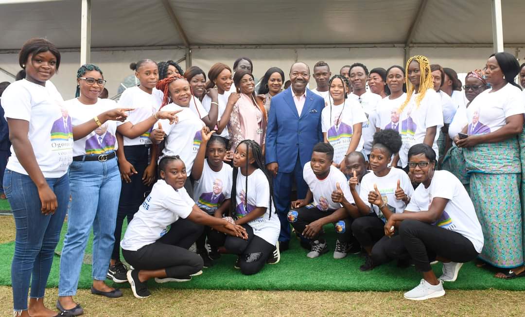 OlivierSean4's tweet photo. #Images📸 | Tournée républicaine du Chef de l’État @PresidentABO dans la province du Haut-Ogooué : étape de #Boumango📍
#Gabon https://t.co/bWF7IR3tfq