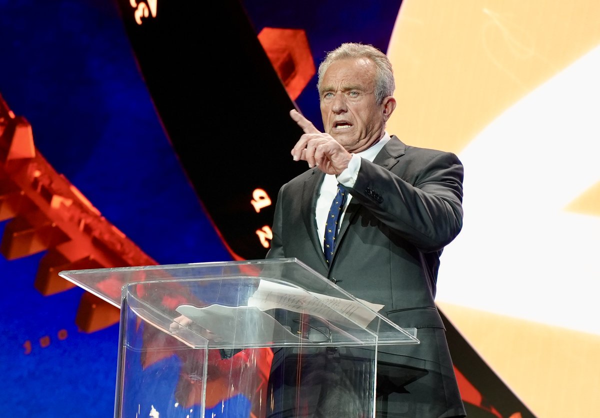 BitcoinMagazine's tweet photo. BREAKING: 🇺🇸 Pro-#Bitcoin US presidential candidate Robert Kennedy Jr holds between $100,000 and $250,000 of BTC https://t.co/YTG4RRZKwE