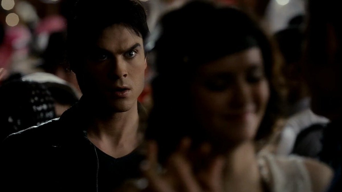 steleidow's tweet photo. what could be more embarrassing than watching the girl you made out with (being used by her actually because her ex boyfriend said so) dancing, smiling, recreating moments with her ex boyfriend on the dance floor, and then she looks at you like nothing happened between you two. https://t.co/QeLAyBtZOM