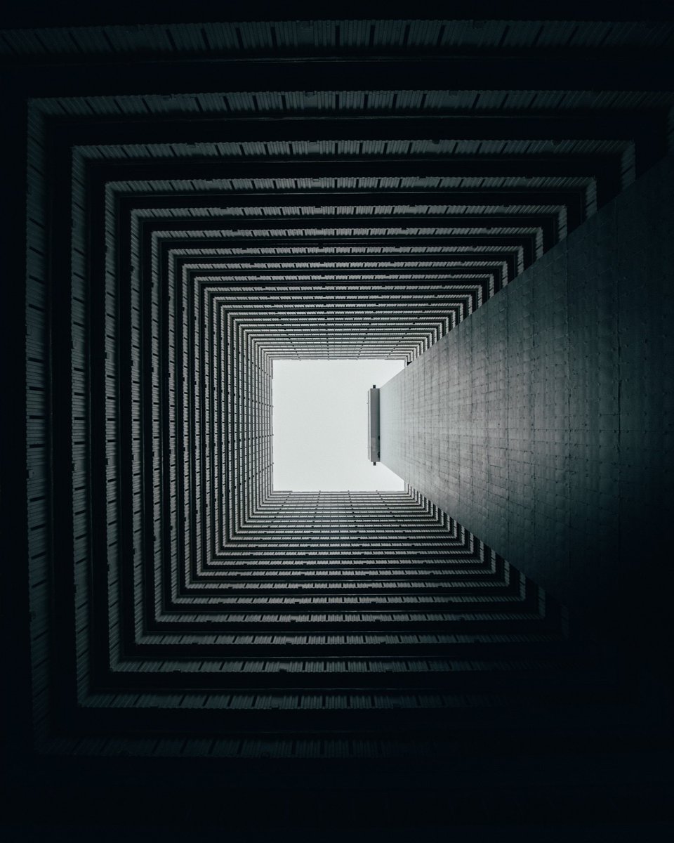 alenpalander's tweet photo. Your daily dose of human made photographs. https://t.co/ApxCNBUaoC