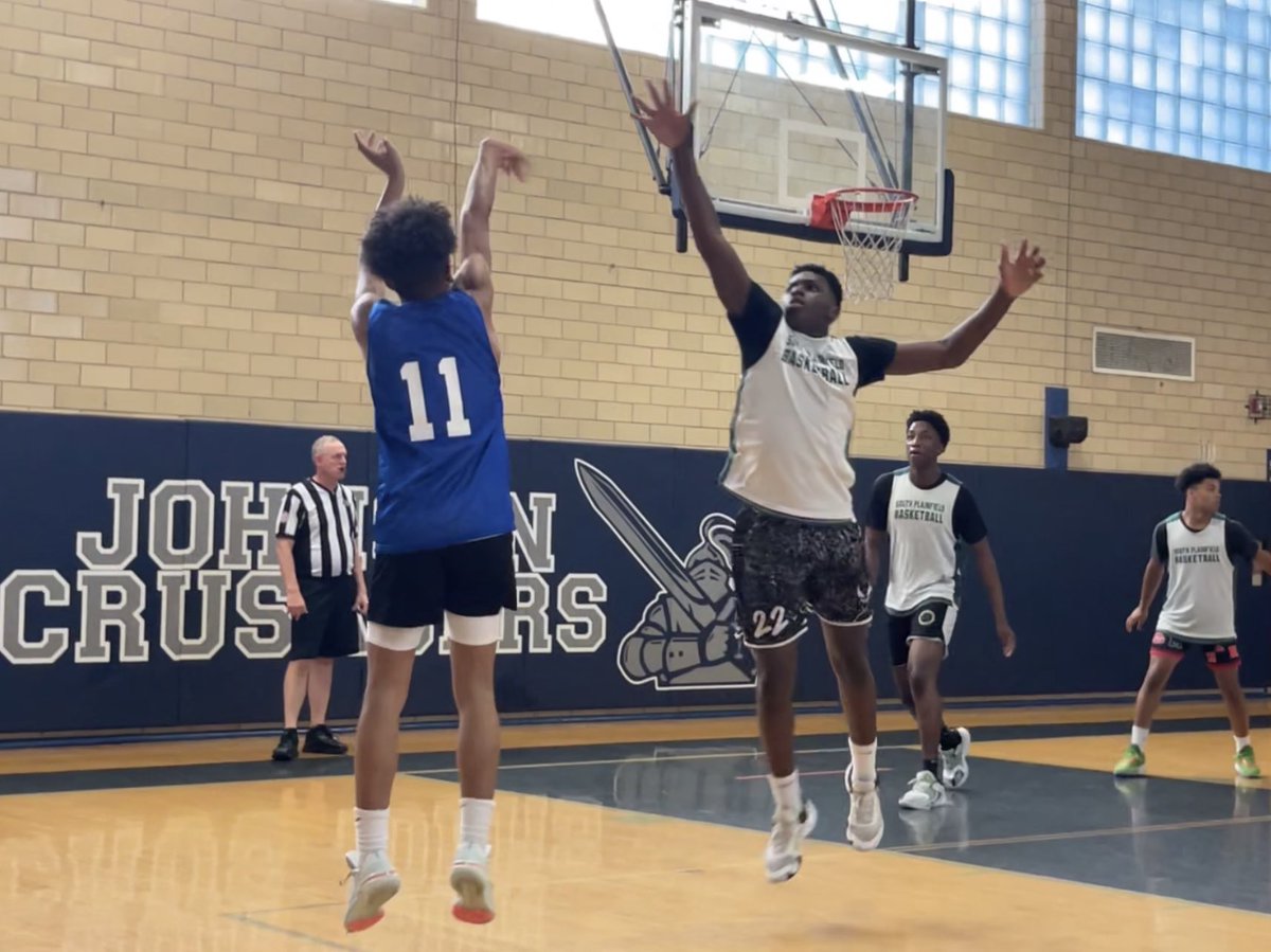 gmchoops's tweet image. Watch GMC Hoops Highlights - Metuchen vs. South Plainfield - Tri-County Summer League - July 6, 2023 at youtube.com/watch?v=HxnECJ… via @YouTube.  #njhoops #gmchoops #sphoops #metuchenhoops #tricounty #SummerLeague @SP___Basketball @metuchenfans