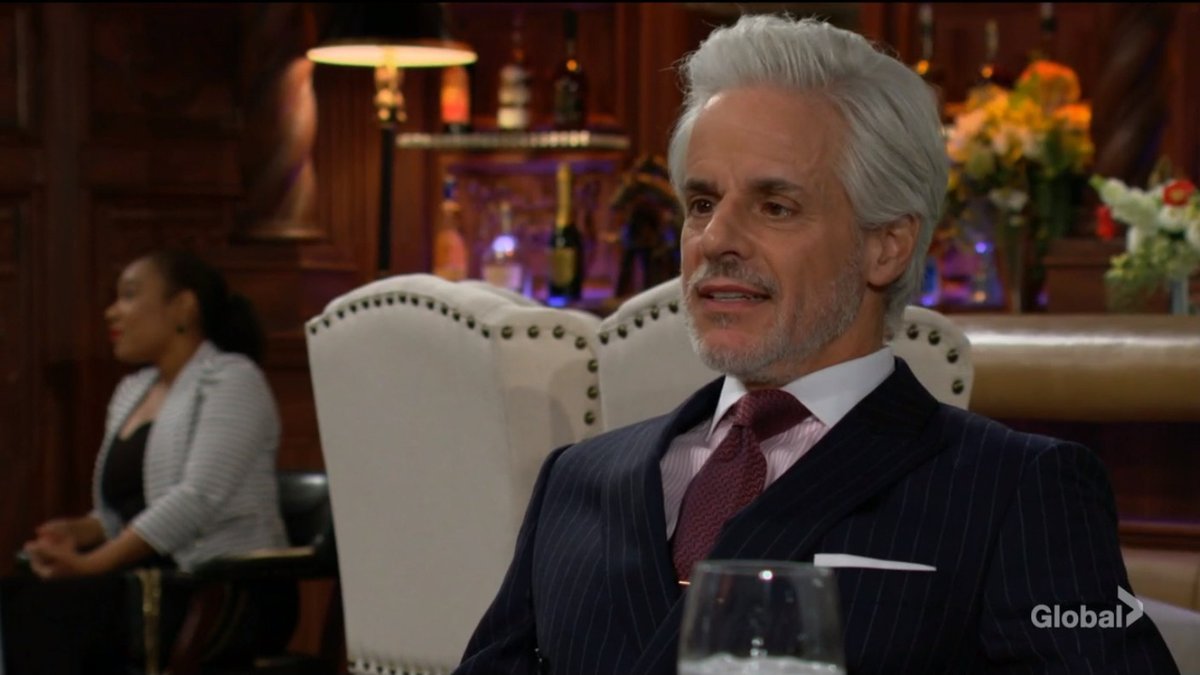 FanFDAFrance's tweet photo. [INDISCRETIONS] #LesFeuxdelamour #YR 
La semaine prochaine sur #CBS
- Phyllis et Tucker concluent un accord louche...
- Sally examine ses sentiments pour Adam...
- Victor vient en aide à Sharon...
Plus d'info à venir ce week-end sur https://t.co/nfXx73AC5d https://t.co/yCAMPpMSH2