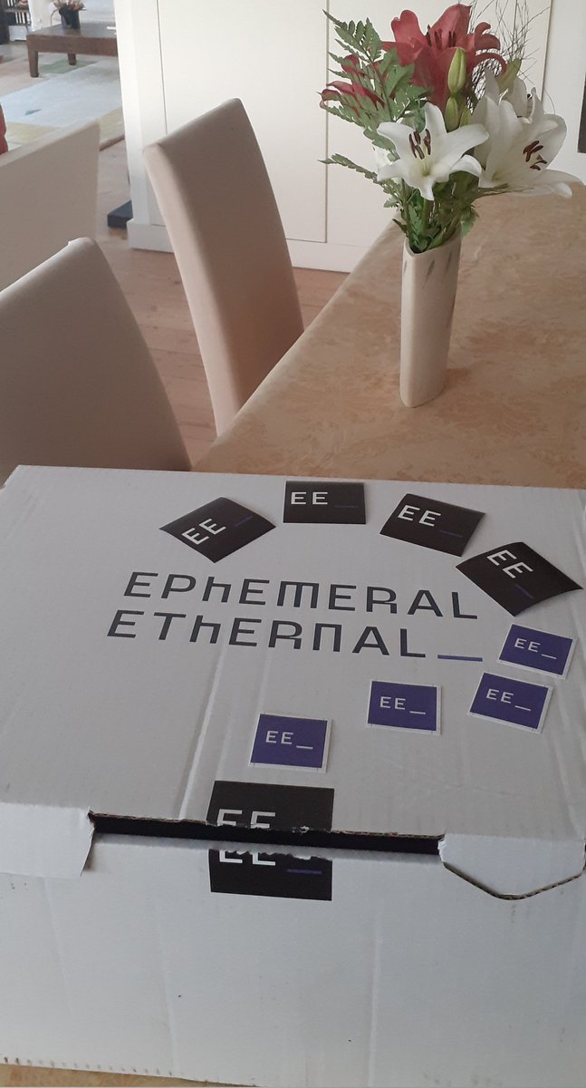 CathiaZiebel's tweet photo. There is this challenge going on in @EphemeralEther1 's Discord for the mystery box holders...
Thinking...
Sensing...
Tapping into my intuition...
I need to get creative with what's in this box ๐ฅ
#EEChallenge #letsgetcreative #brainstorming #mysterybox https://t.co/qLVUkMT4M7