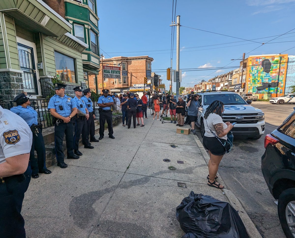 PPDCommish's tweet photo. We ARE community - you won't break our souls! #PhillyStrong #Kingsessing #PPDChaplains #12thDistPDAC #12thDistrict #PPDFamily https://t.co/ZKY3vMsT0o