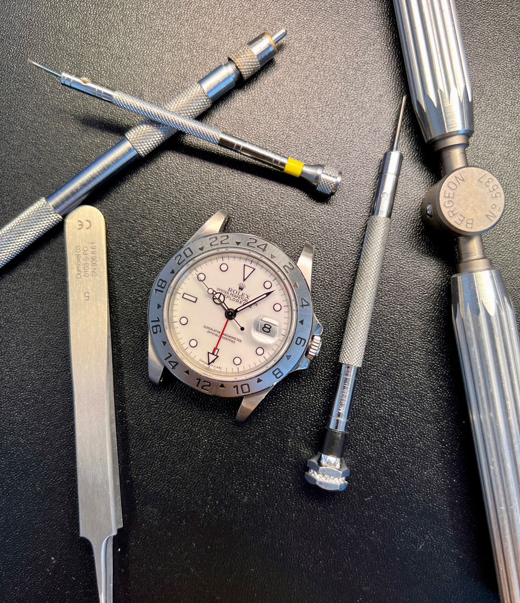 Element_iN_Time's tweet image. Its time for #toolwatchfriday with Element iN Time!
Toolwatch of the day: Rolex Explorer II 40mm White Dial
#16570
elementintime.com/products/rolex…
.
.
#toolwatch #rolex #rolexexplorer2 #chronometer #rolexwatch #rolexing #rolexaholics #rolexaddict #womw #rubberb #2023watchshots