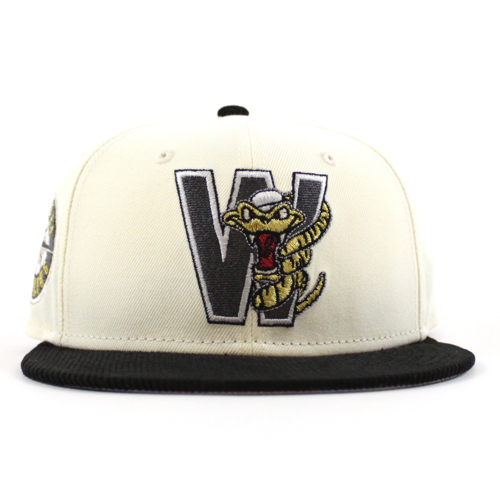 ECAP_CITY's tweet photo. 🐍🪵 WISCONSIN TIMBER RATTLER New Era 59Fifty Fitted Hat in Chrome White, Corduroy &amp; Grey Bottom.

-

https://t.co/d98F8oueNn

-

 #WISCONSINTIMBERRATTLER #TIMBERRATTLER #neweracap #ECAPCITY https://t.co/HCMf2RlLxz