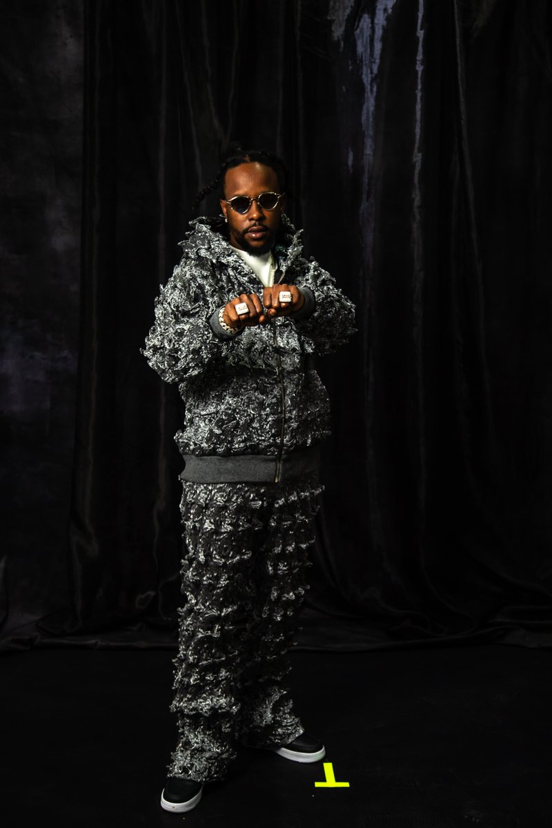 [MAGAZINE] POPCAAN [SS23 ISSUE] @PopcaanMusic vipermag.com/2023/06/24/mag… Photos by Eddie Cheaba