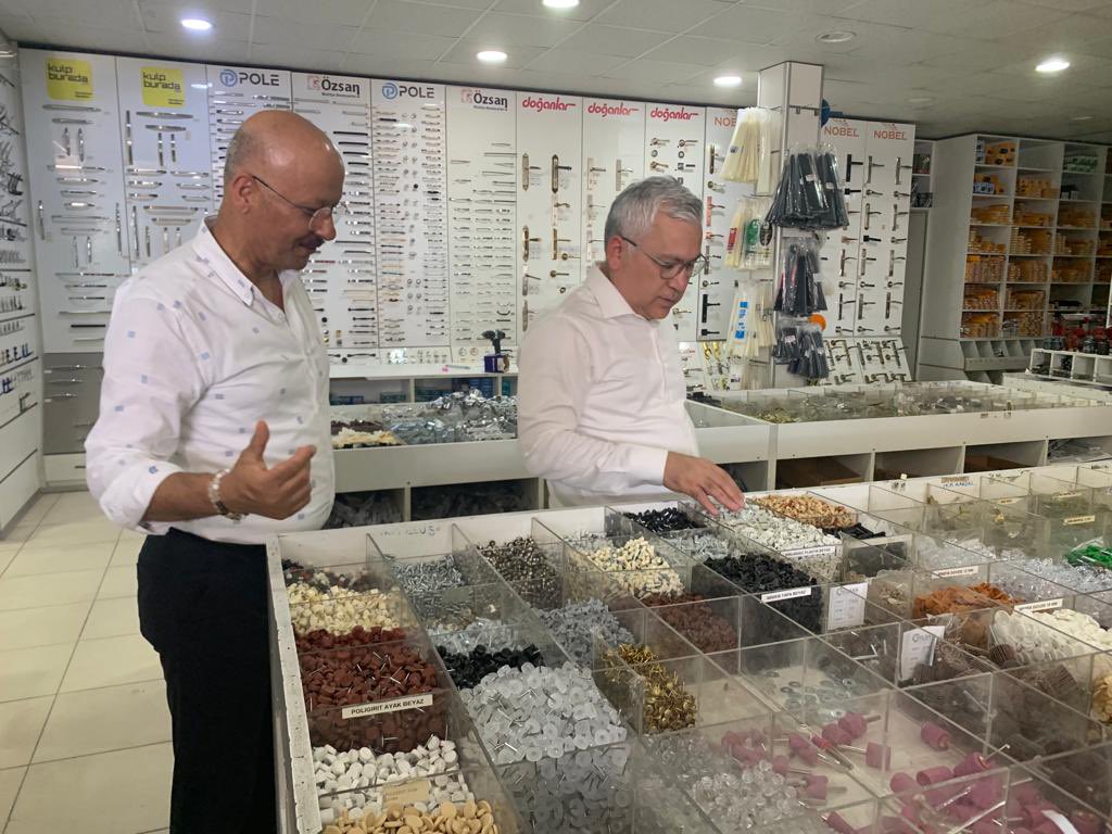 Salimeminoglu's tweet photo. Göreve başladığı günden beri, etkin bir valilik profili çizen, Kıymetli Valimiz Dr. Yılmaz Şimşek bugün iş yerimizi ziyaret ederek, kendisiyle hasbıhal ettik.

Valimizin göstermiş olduğu sıcak ve samimi davranışlarından dolayı teşekkür ederim. https://t.co/UaQShtTQXu