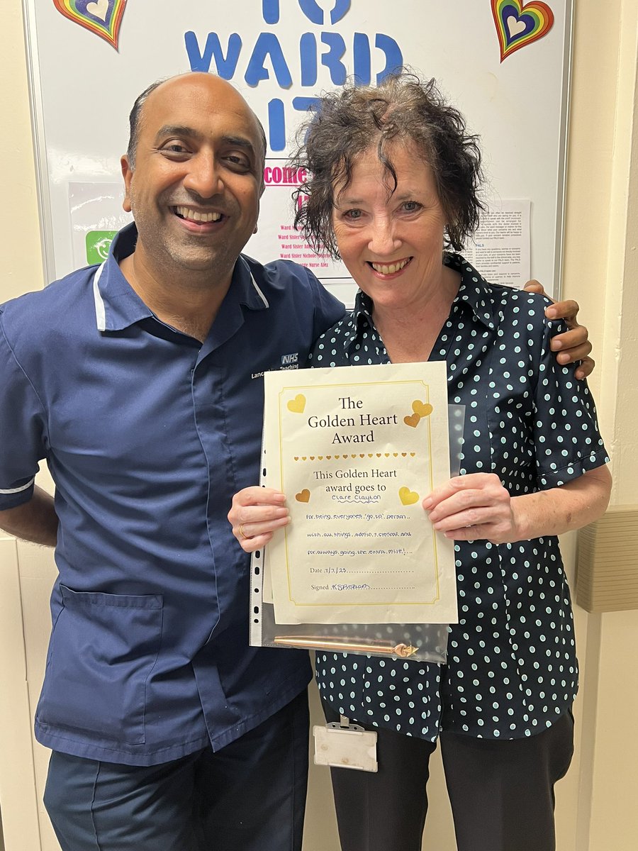 Golden heart award presented to our Ward Clerk Clare on @Ward17_RPH for always going the extra mile and for being supportive to everyone in need of all things clerical! Absolute super star, the smile says it all 💜@LancsHospitals #rewardandrecognition