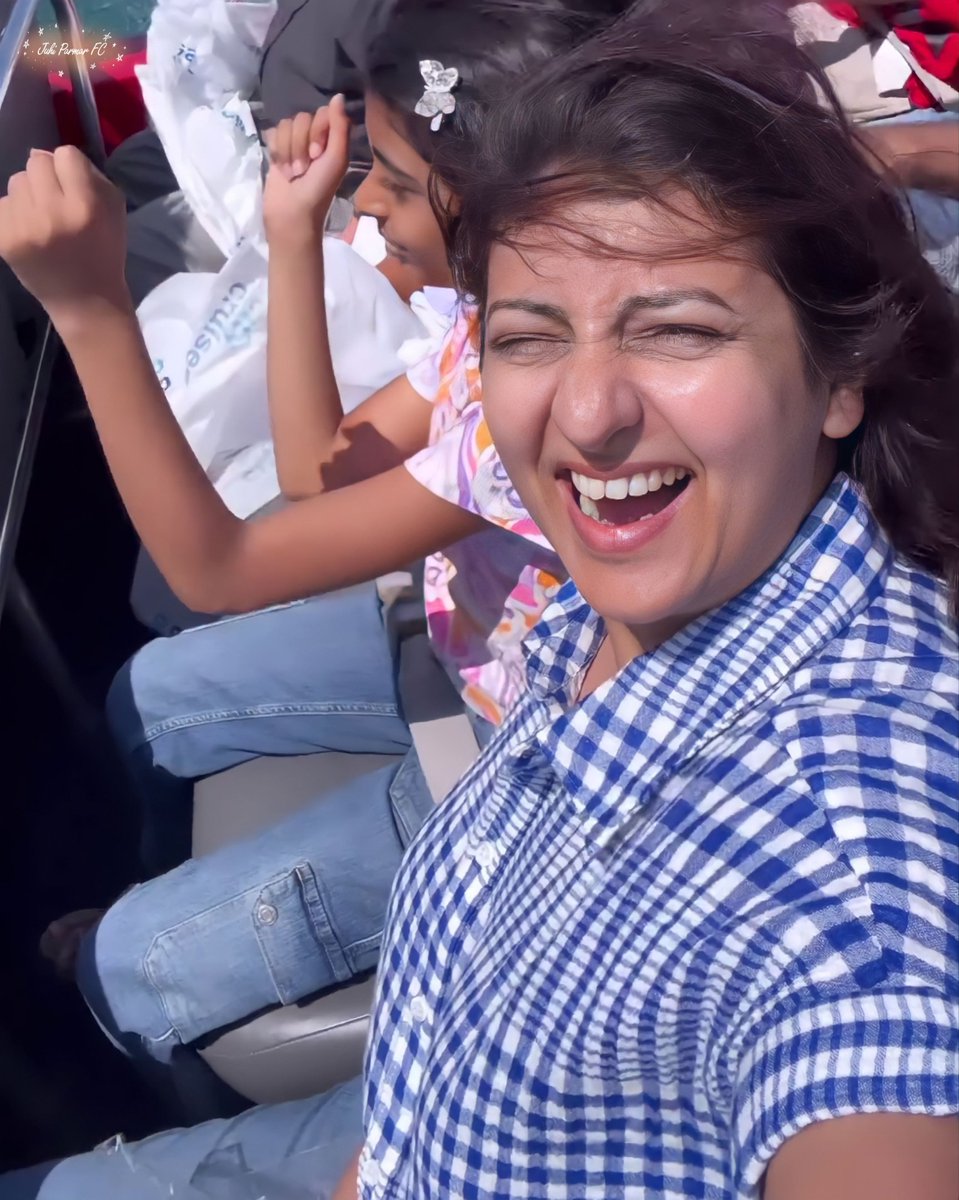 JuhiParmarFC's tweet photo. Hai bas yehi dua ki Ae Khuda,
Yeh pyaari muskaan yunhi bani rahe sada...🧿🧿❤️❤️
.
.
#happytogetherforever #motherdaughter #motherdaughterfun #motherdaughtertime #precioussmile #samairraparmar #juhiparmar @samairratales @iamjuhiparmar https://t.co/OxEVl5fgBh