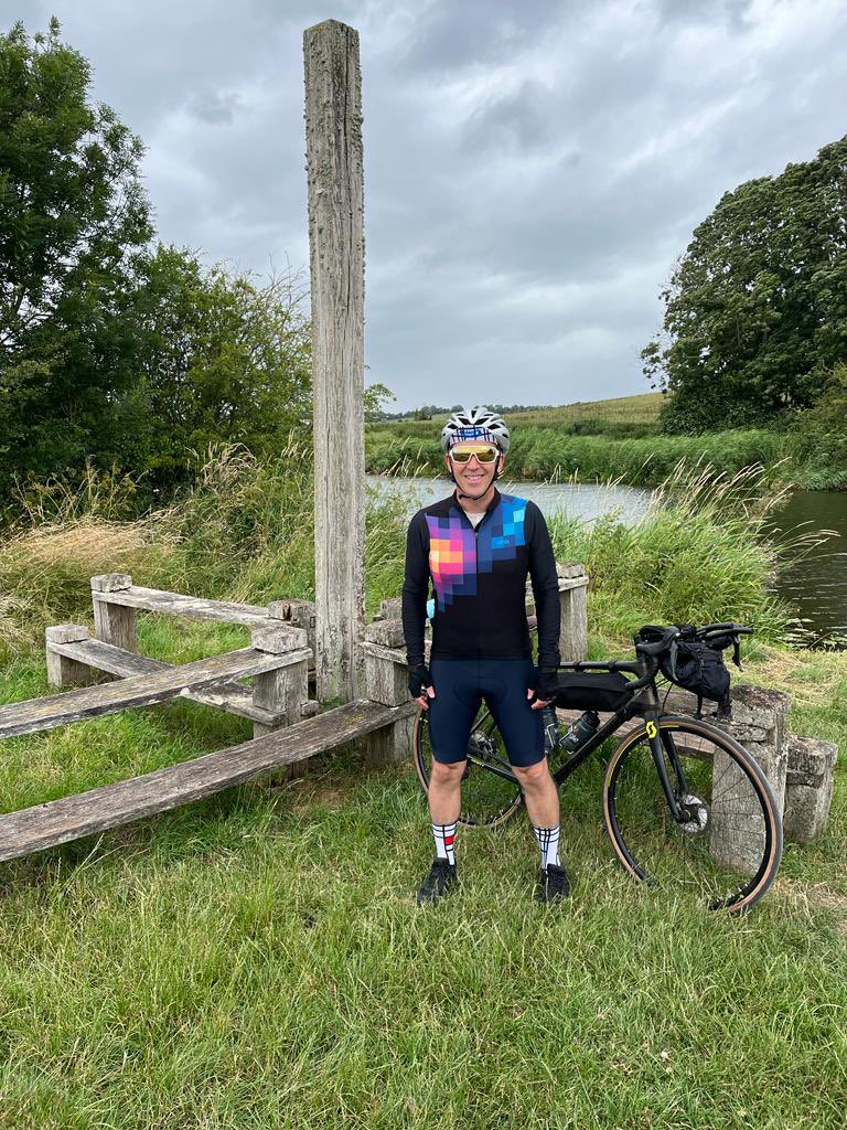 After 7 days cycling across 🇬🇧, I’ve covered 917km through Cornwall, Devon, Somerset, Monmouthshire 🏴󠁧󠁢󠁷󠁬󠁳󠁿, Herefordshire, Shropshire, Staffordshire, Derbyshire and Yorkshire. Stunning scenery in every county. But not even half way to my destination in 🏴󠁧󠁢󠁳󠁣󠁴󠁿 ….. Wish me strength! 🚴