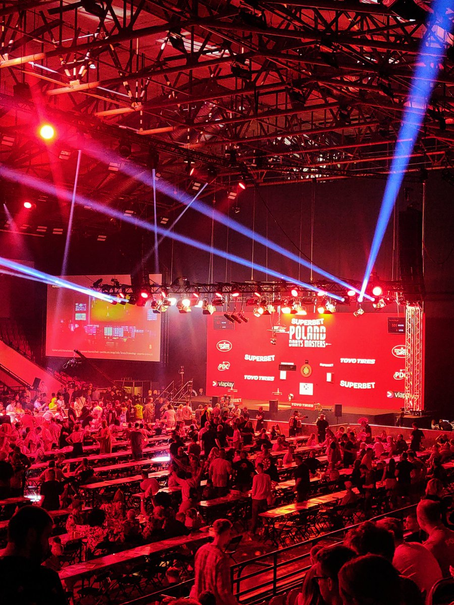 dmaciekd's tweet image. Poland darts masters z @cwelus99 🥹
#rzutkitarczarodzina