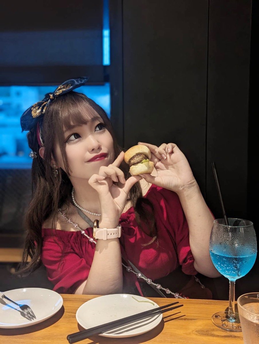 saaaki_718's tweet photo. ハンバーガー https://t.co/RHYp8Kjby5