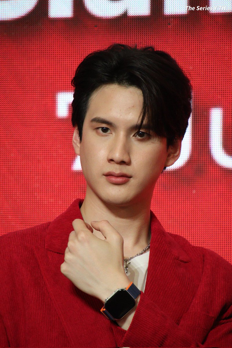 theseriesy_th's tweet image. พี พีรวิชญ์ และ ไตเติ้ล ธนธร ร่วมเปิดตัว 
นาฬิกาอัจฉริยะ KIESLECT Smart Calling Watch

#KIESLECT #KIESLECT_TH  #KieslectXPeeTitle