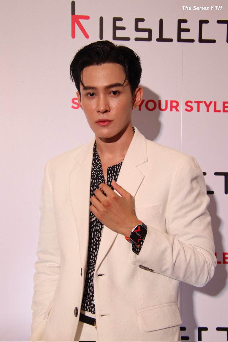 theseriesy_th's tweet image. ต๊อด ปนพงศ์ ไขแสง  ร่วมเปิดตัวนาฬิกาอัจฉริยะ KIESLECT Smart Calling Watch

#KIESLECT #KIESLECT_TH #TodPrannapong
