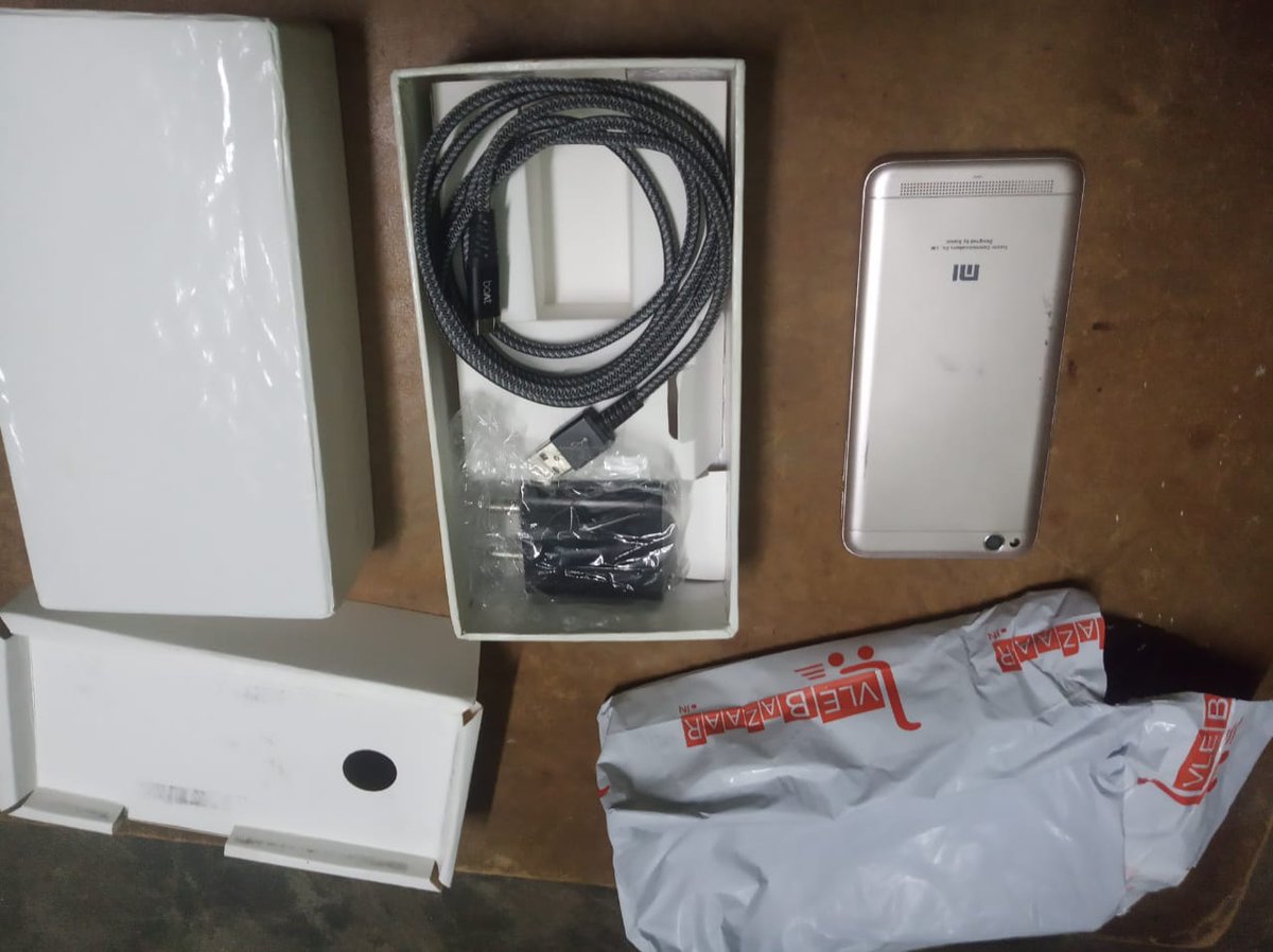 tejabytes's tweet photo. @vlebazaar_in This is regarding my order id: 2216401, I ordered redmi 5a 32gb, 3gb grey color version, they sent me 2gb, 16gb gold color version that too after taking one month, #vlebazaar cheating indians, process my return, give my money back https://t.co/JDeQO9cO0v