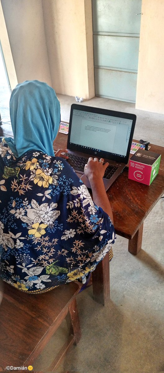 OloukoyiD's tweet photo. Renforcer la résilience des filles et garçons de Ségbana face au numérique, nous y travaillons depuis un moment. Merci à tous ceux qui croient en la force de la jeunesse.
@UNICEF_Benin 
@AFD_France 
@BatongaFdn 
@EpitechBenin 
@razak_oba https://t.co/K3QoQiVddD