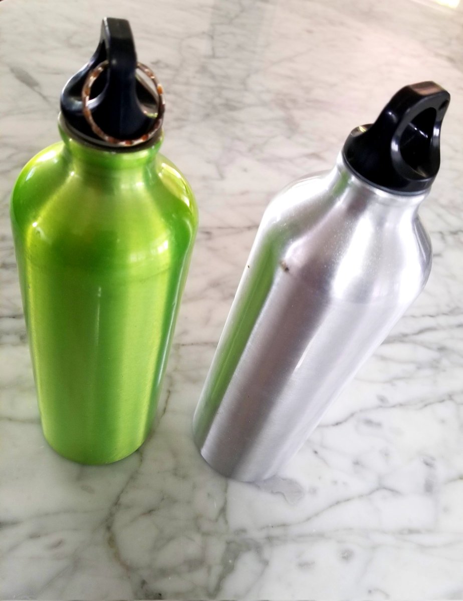 _Keepexploring's tweet photo. Things that piss the "Happy Republican" off 👇
-Plastic bottles, containers & packaging
-Humans that don't pick up their trash
-People that don't recycle
-Humans that try to pet wildlife
Basically, any A-hole destroying America's greatest landscapes.
#reusablebottles https://t.co/MGLlFiPmuB
