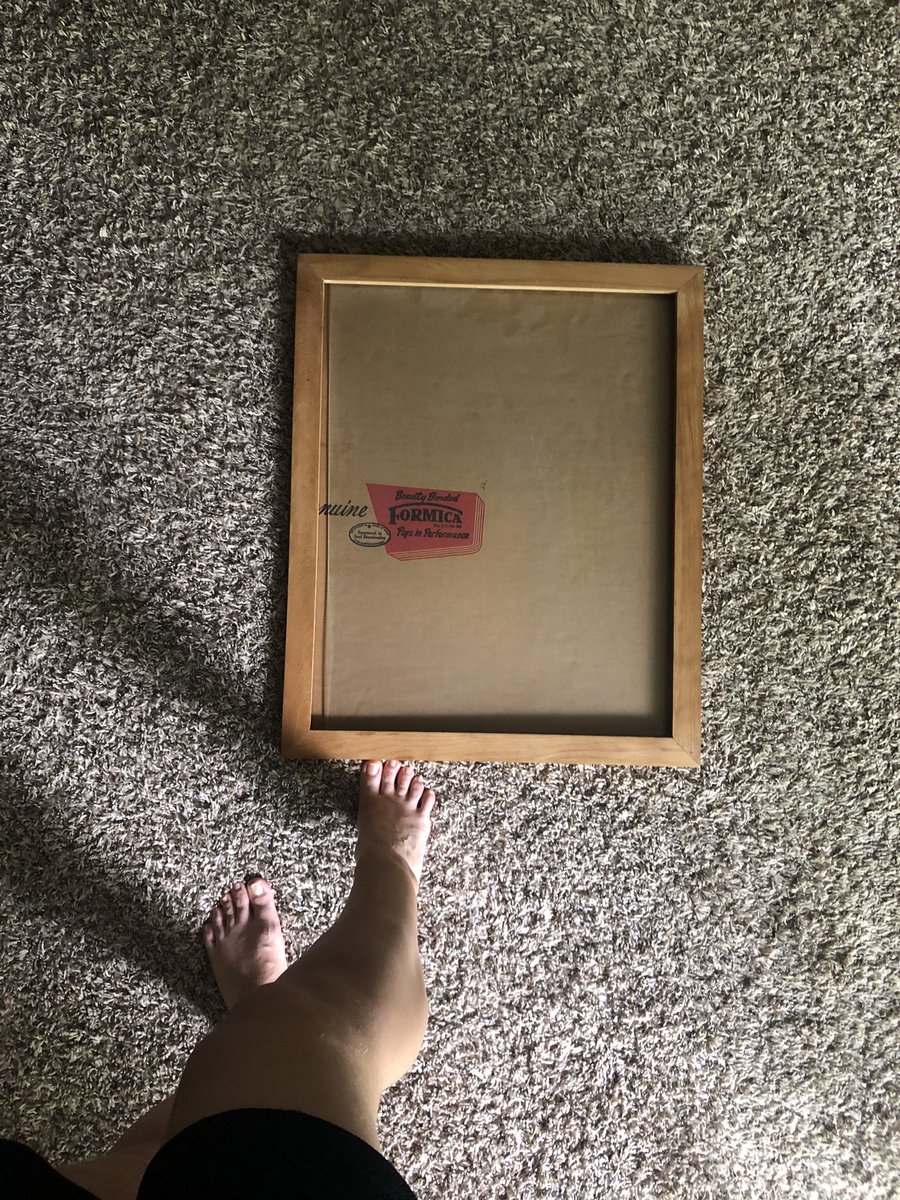 Just found this beautiful frame on the street and couldn’t resist ❤️