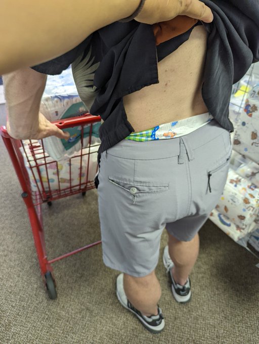 Diaperperv - Your Diaper Muse - "you're running out of your underwear. Time to go shopping!" https://t.co/8ESSTseTTt