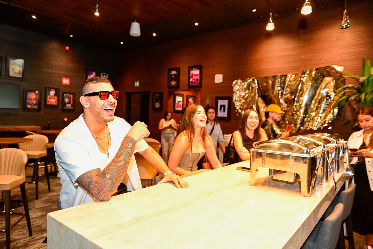 Showcenter Complex tweet media