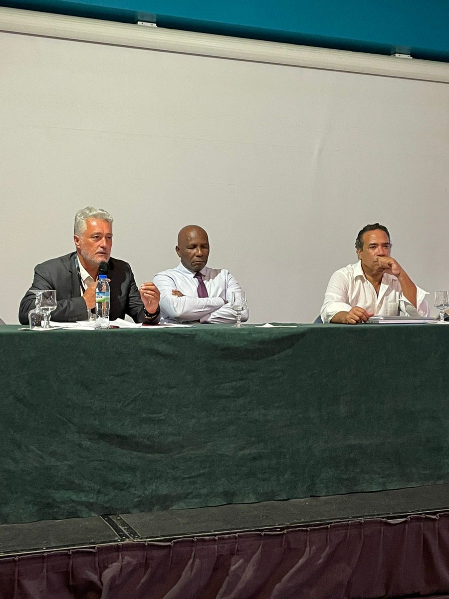 BdT_AntGuyane's tweet photo. La @BdT_AntGuyane  au salon des maires de Martinique :  présentation de nos solutions en ingénierie, prêt, investissement, consignations pour accompagner les projets des collectivités @caissedesdepots @BanqueDesTerr https://t.co/dJh9jAWOJw