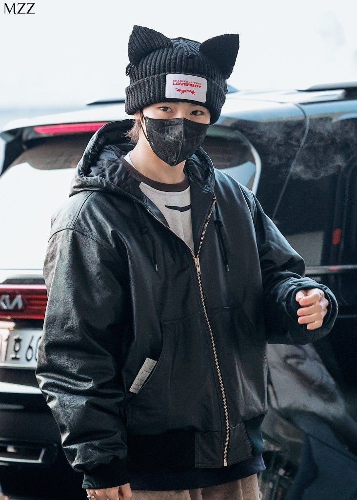 innieselca's tweet photo. remember when jeongin https://t.co/vInF8YFvHp