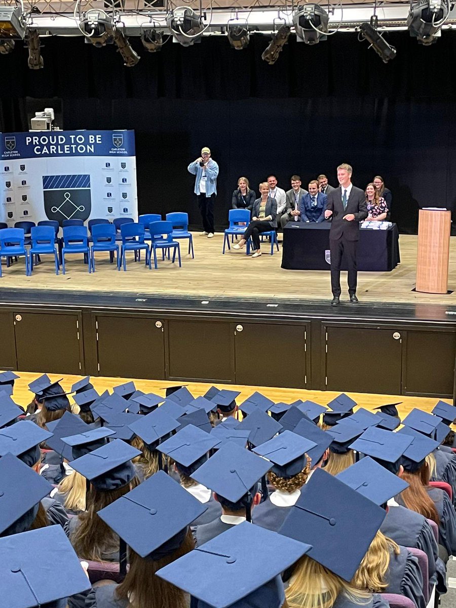 PATCarletonHigh's tweet photo. Congratulations to our Year 9 for graduating KS3! A huge thank you to our parents/carers that supported their children. Thank you to our special guest @YvetteCooperMP for a fantastic speech and presenting students with their certificates. #aspirations #TeamCarleton https://t.co/g7TAkliKBT