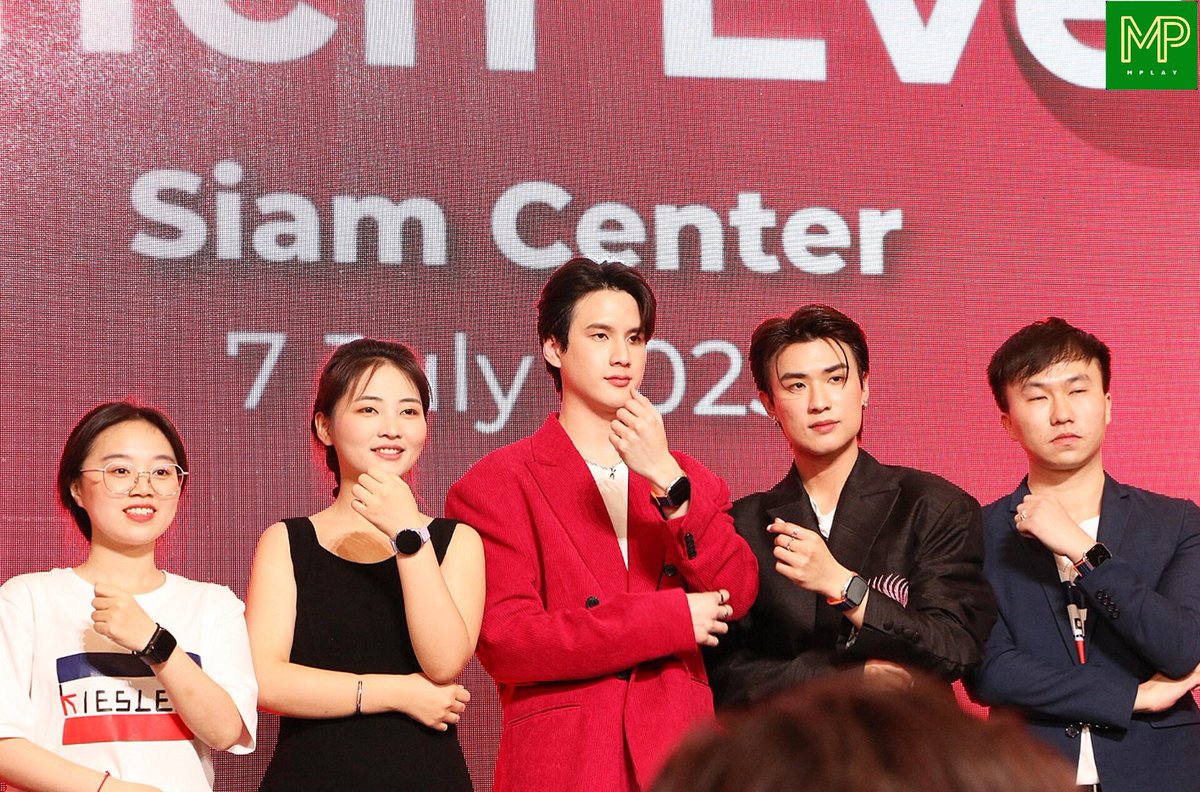 MPlay_2021's tweet image. ครั้งแรกในไทย! พี พีรวิชญ์ ควงคู่จิ้น ไตเติ้ล ธนธร ร่วมเปิดตัว นาฬิกาอัจฉริยะ KIESLECT Smart Calling Watch ดีไซน์สวย ฟังก์ชั่นครบ

#KIESLECT #KIESLECTThailand #ExpressYourLifeOnYourWrist
#ppeerawich #TitleTNT 
#KieslectXPeeTitl