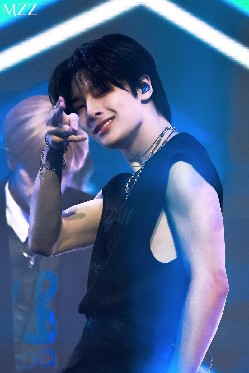 230616 아이엔   

2-3
  
#아이엔 #I_N #양정인 
#StrayKids #스트레이키즈