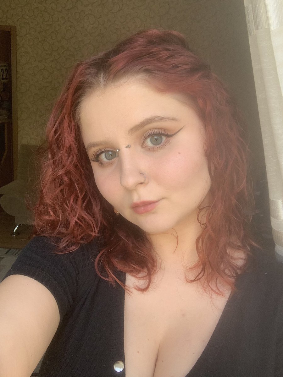 почему ОНА еще не двухтысячница?