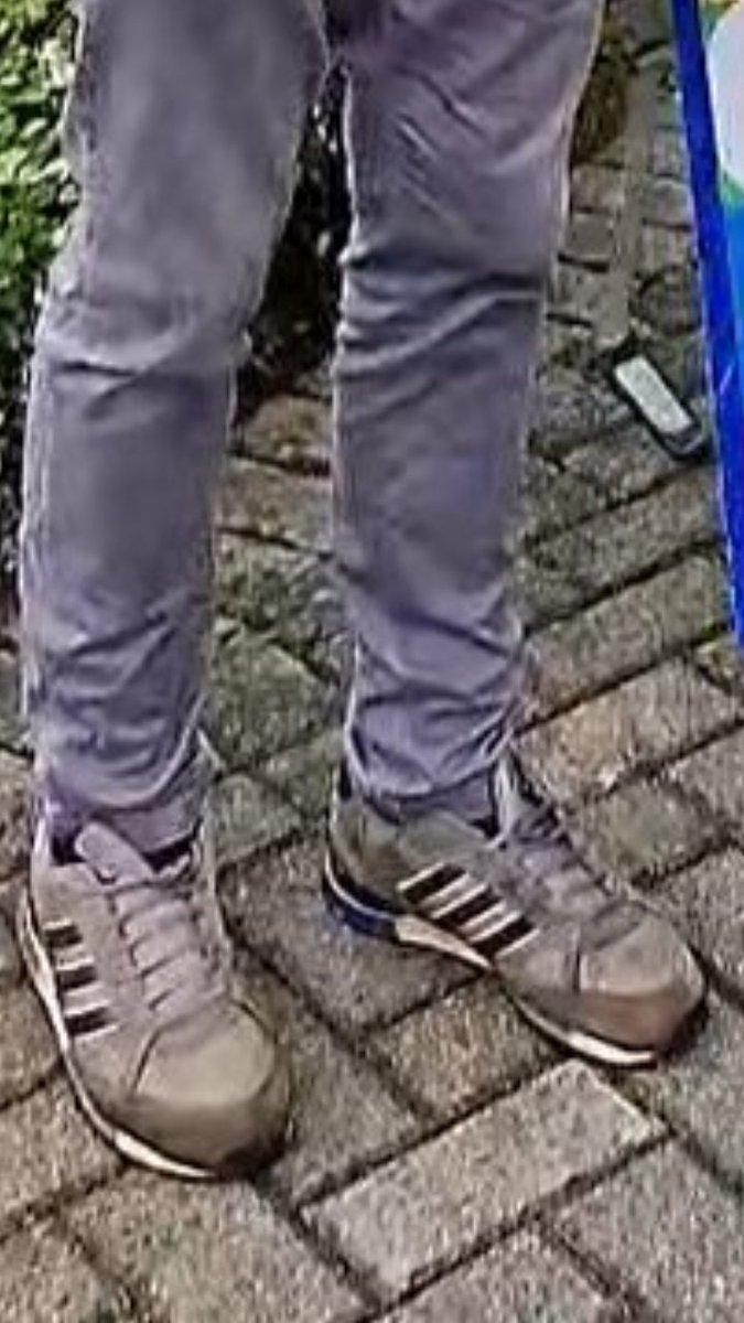 CiaranDerry's tweet photo. @EamonnVIDF Dirty minging bastard look at the state of that and that's not even the worst part about him https://t.co/eCpCFuj2t6