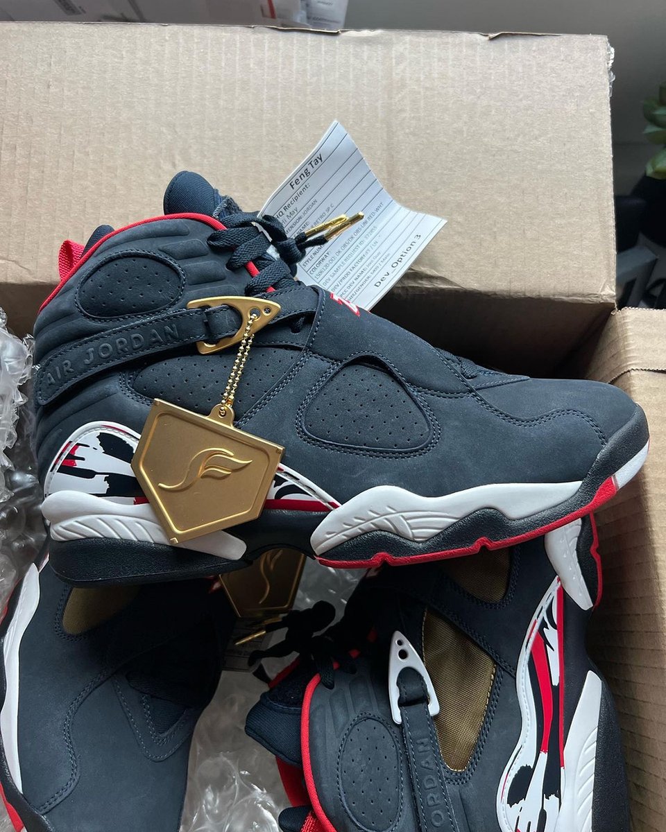 SneakerNews's tweet photo. First Look: SoleFly x Air Jordan 8 "Diamond Turf"
Thoughts?

More Info: https://t.co/oB1Ko0t8ER https://t.co/2G2p4nxgAJ