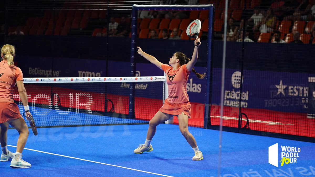 setpadelok's tweet photo. 🔥SEMIFINALES FEMENINAS EN LA FONTETA🔥

Josemaria/Sánchez VS Sainz/Osoro
Ortega/Triay VS Riera/Icardo

#WPTValènciaOpen https://t.co/zZUbnSoxmZ