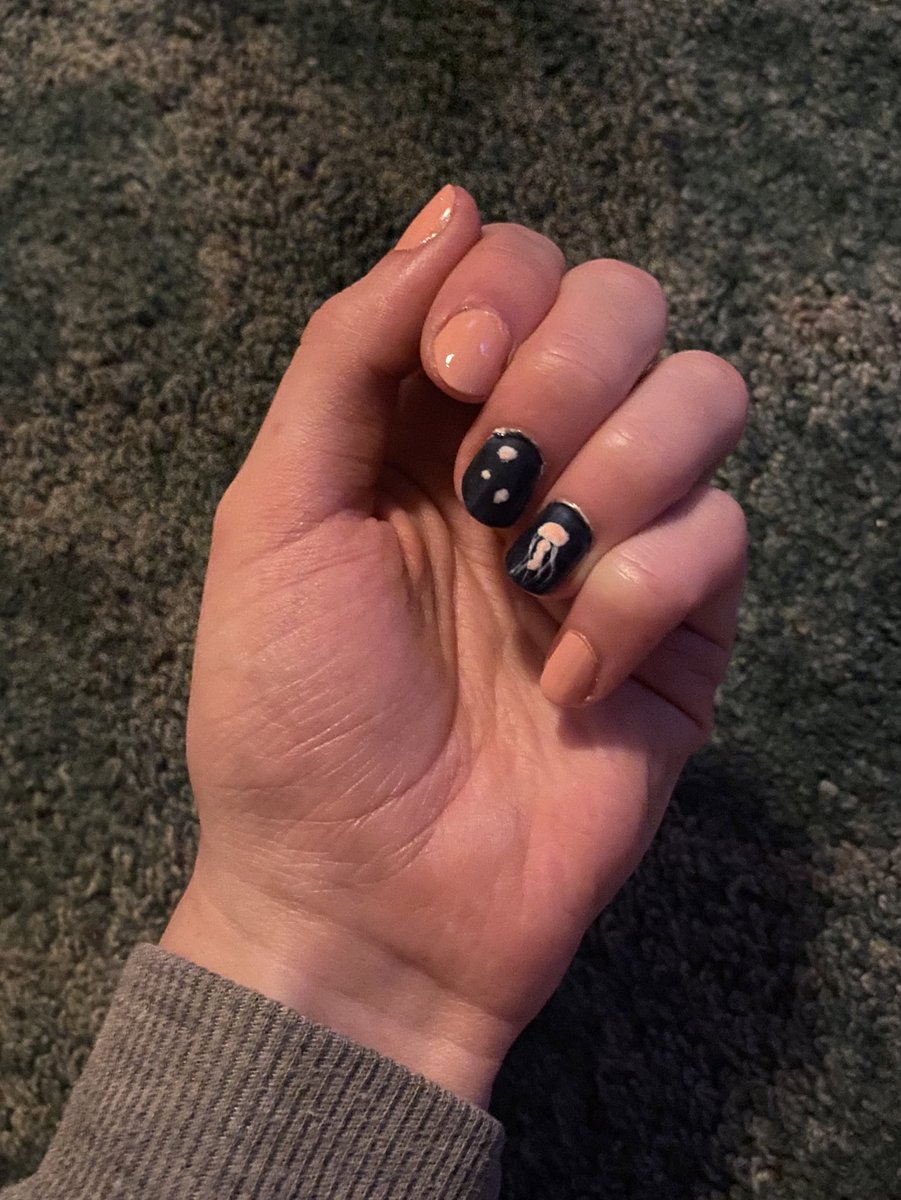 im__kam's tweet photo. #jellyfish  nails ~ https://t.co/gnnZDvDeV4