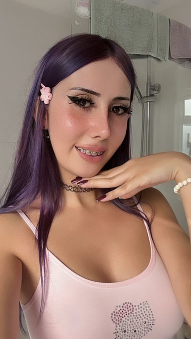 feeling cute today, got complimented by a girl in ikea hahaa https://t.co/cwbpADsMi1