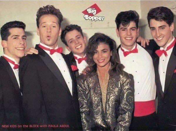NKOTB's tweet photo. Flashin’ it back with our girl @PaulaAbdul ❤️ https://t.co/X0WPdXYHTv