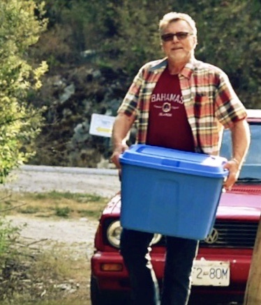 Warren helping to get everything ready for the music video "Forever".

#canadianmusic #britishcolumbia #music #musicvideo #lovesong #songwriters #rockmusic