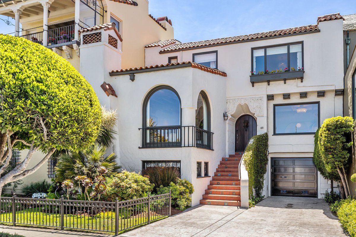 ToboniandCo's tweet photo. JUST LISTED! Gorgeous Home on Marina Boulevard with superb renovation. Visit https://t.co/MZKoKAadCv for more information! #Compass #TheToboniTeam #SFRealEstate #MarinaDistrict #GoldenGateBridge #SellerRepresented https://t.co/OmmjFJxcnk