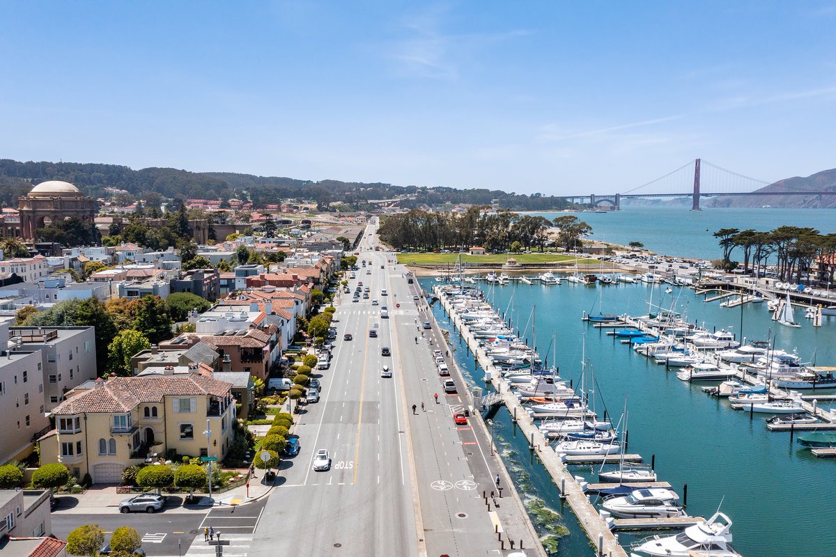 ToboniandCo's tweet photo. JUST LISTED! Gorgeous Home on Marina Boulevard with superb renovation. Visit https://t.co/MZKoKAadCv for more information! #Compass #TheToboniTeam #SFRealEstate #MarinaDistrict #GoldenGateBridge #SellerRepresented https://t.co/OmmjFJxcnk