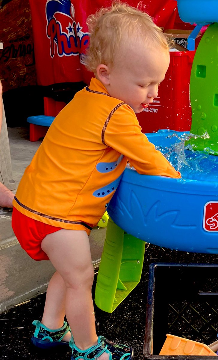 sjonas1225's tweet photo. just splashin' thru summer π§‘ π¦
#carterjj #luvuluvus #jonaslife Xo https://t.co/Bz05yi6txJ