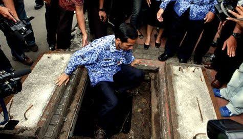 AhyarmuhammadC's tweet photo. @Naz_lira Asal Muasal Bobroknya Moral
Bangsa ini...... https://t.co/47K2wGcRcv
