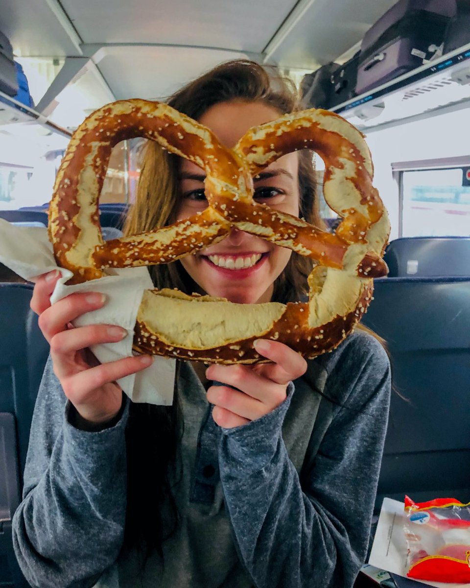 One program, two countries, and countless jumbo-sized memories await you with KIIS Paris-Munich this winter 🥨 [Program: Paris-Munich Winter] #kiisabroad #kiisparismunich