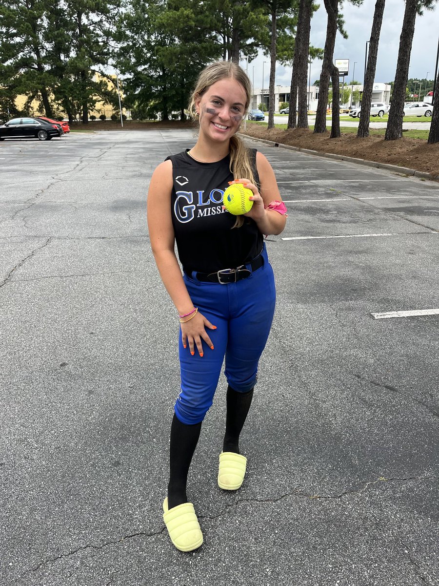 xtremedemarini's tweet photo. 2023 Stars Over Georgia Showcase-Columbus, GA-Mississippi Glory National 16-Lewis-Kate Hogan his a 💣on Day 1! Congrats Kate! #ALLIN! https://t.co/Ld0NcErbRR