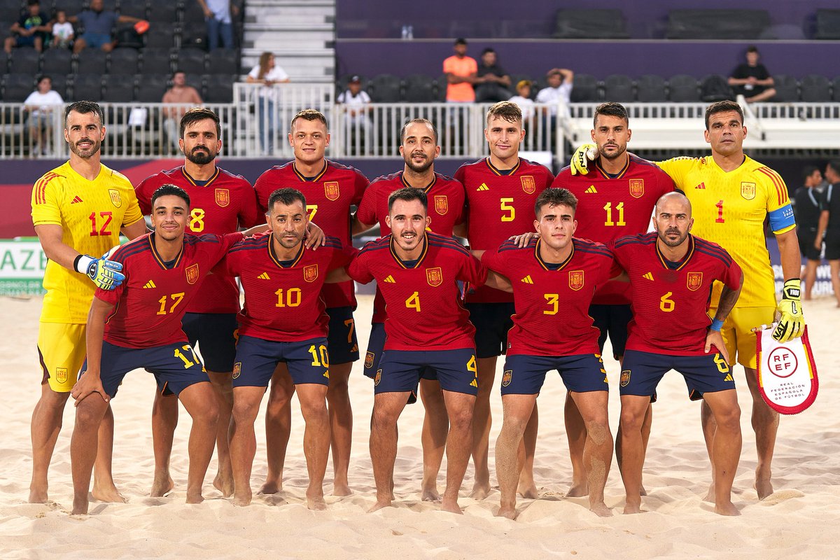 ℹ️ La <a href="/SEFutbol/">Selección Española Masculina de Fútbol</a> Playa ⚽️🏖️ vence en su partido del 𝗘𝘂𝗿𝗼𝗽𝗲𝗮𝗻 𝗤𝘂𝗮𝗹𝗶𝗳𝗶𝗲𝗿 de Bakú

⚽️ 🇪🇸 España 4️⃣ - 2️⃣ Polonia 🇵🇱

💪🏽 Jugará frente a Italia 🇮🇹 por un billete a la <a href="/FIFAcom/">FIFA</a> Beach Soccer World Cup de 2024

✍️ Todo en rfef.es/es/noticias/es…

#FBSWCEuropeanQualifier