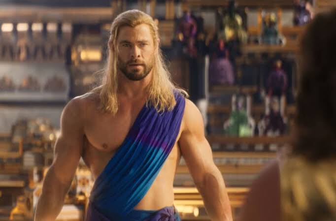 Baswa_'s tweet photo. “Thor: Love And Thunder” est sorti il y’a 1 an au cinéma 

Un mot sur ce film? https://t.co/cZQdv0Vddc