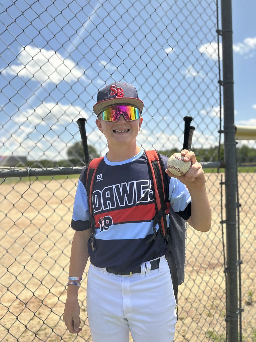 2027Sb's tweet photo. Game two at the Michigan Monster game ended in a 3-3 tie with Legacy-Ladd.

@Owen_King19 1-1 2RBI (2R HR)
@DBrandle2028 1-2
@TLittle2027 1-3 https://t.co/cV4gBRzi48