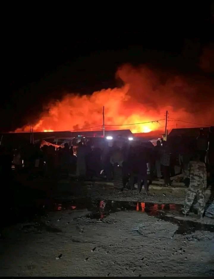 NajibAhmed22's tweet photo. Dabka ka kacay suuqa #Jigjiga ALLAH ha inaga bakhtiiyo ๐
Dhulka Soomaaliyeed magaalooyin kiisa waaweyn waxa ka kaca dab gaysta khadaare naf Iyo maal ba leh! Waliba inta badan habeen ka jimacaha!!!
Yaan la dhayalsan oo baaritaan halagu sameeyo sababta dabka๐ฅบ #Market #DDSI #Fire https://t.co/RuZoGxTyfC