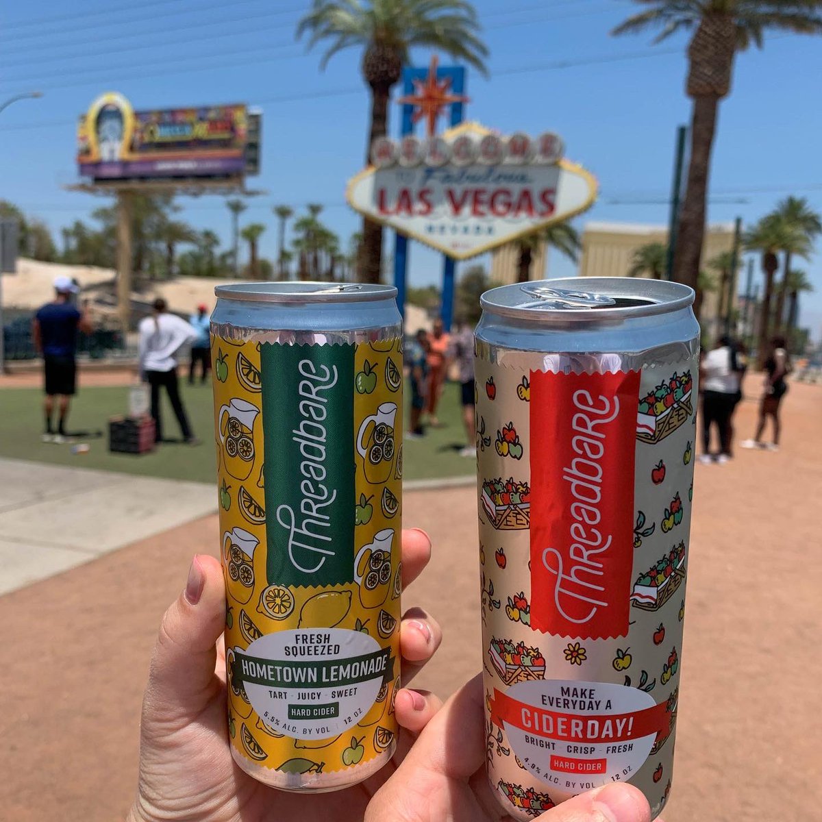 ThreadbareCider's tweet image. Threadbare in Las Vegas! ✈️