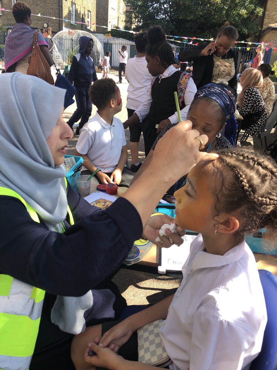 HPAPPeckhamPark's tweet photo. #hpapp&hfsp summer fayre: face painting is always very popular https://t.co/bXm8mo7vhy